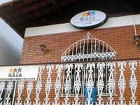 Foto da fachada do Centro de Acolhimento a Crian�a e Adolesc�ncia (CAIA)