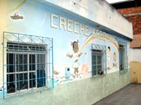 Foto de uma das crian�as que fazem parte do Lar Lu�sa Marilac