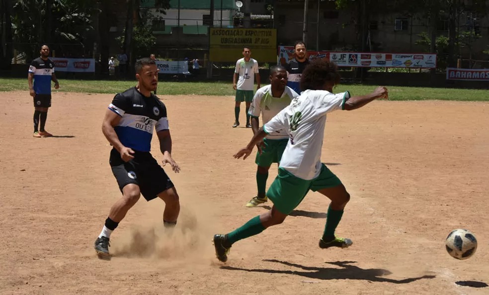 PJF promove desfile de abertura da Copa Prefeitura Bahamas de Futebol Amador PJF promove desfile de abertura da Copa Prefeitura Bahamas de Futebol Amador