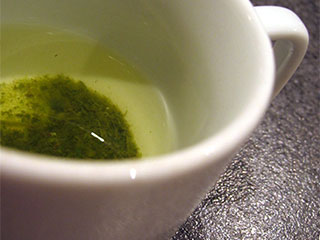 Chá verde emagrece se aliado a uma vida saudável, diz especialista 