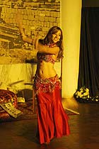 Fab�ola Matos dan�ando