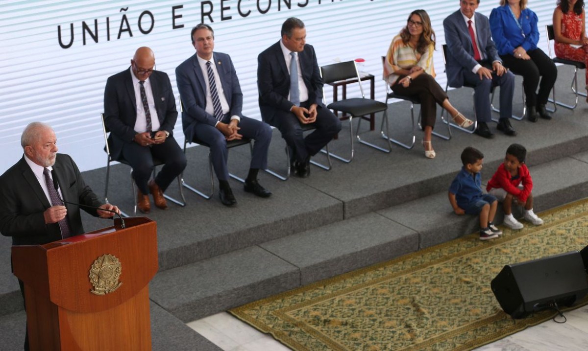 Lula cobra fiscalização rigorosa do novo Bolsa Família - Juiz de Fora/MG