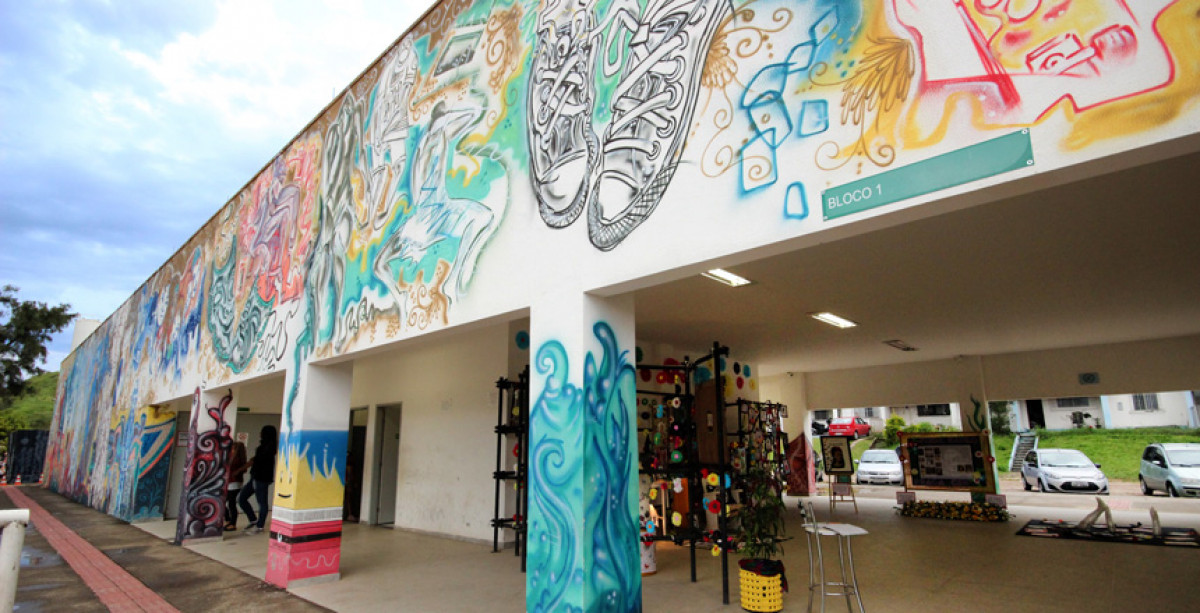 Pra&ccedil;a CEU recebe encontro de escritores e contadores de hist&oacute;ria 