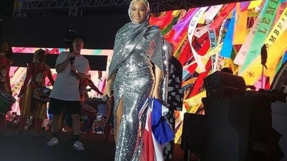 Beyoncé vai a Salvador e sobe ao palco em evento do filme 'Renaissance'