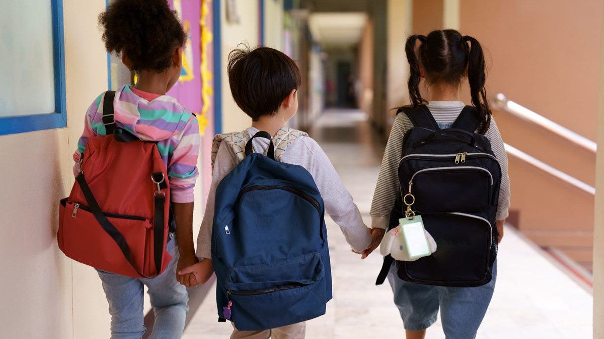 Câmara de Juiz de Fora aprova limite para peso de mochilas escolares.
.