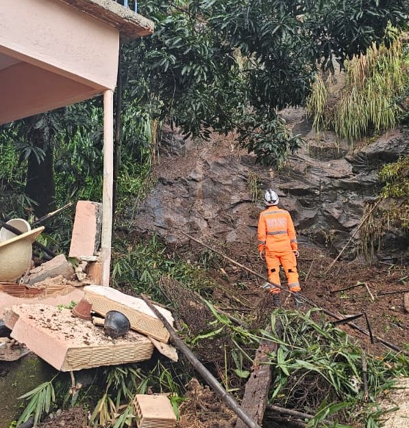 Deslizamento em Juiz de Fora 