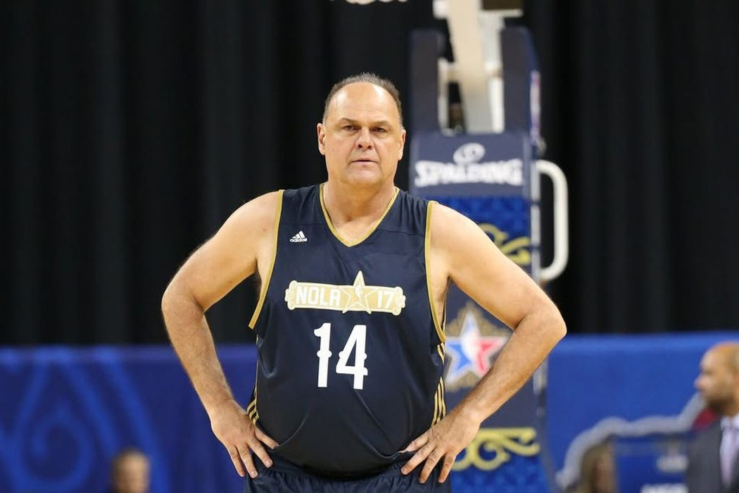 Jogador de basquete Oscar Schmidt morre aos 68 anos