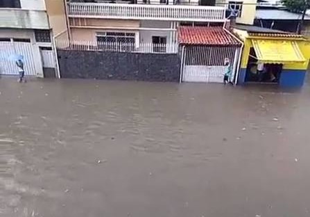 Rua Senador Feliciano Pena