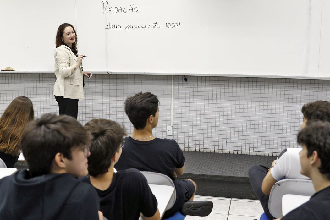 Cartilha re&uacute;ne orienta&ccedil;&otilde;es para a reda&ccedil;&atilde;o do Enem 2026