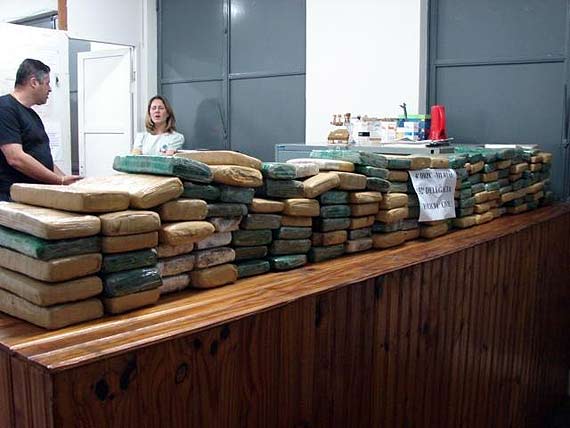 Maconha apreendida em Muria&eacute;