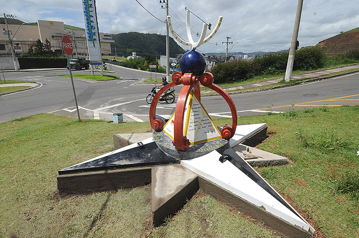 Rel&oacute;gio Solar - Estrada Real