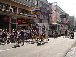 Foto de ciclistas na Santa Rita
