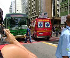Foto da confus?o no local do acidente