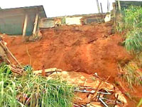 Foto de deslizamento de terra no JK