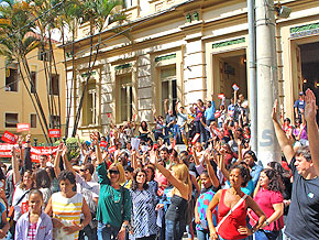 Foto: ACESSA.com assembléia sinpro