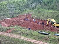Foto de obra na adutora