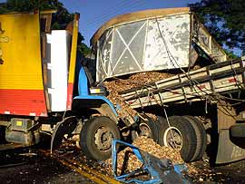 Foto do acidente em Coronel Pacheco