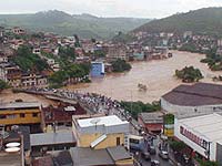 Foto das enchentes em Minas