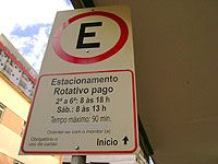Foto de placa de sinalização