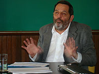 Foto de Carlos Alberto na coletiva