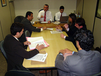 Foto da reunião no Procon