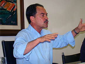 Foto de Custódio na coletiva