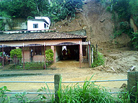 casa no bairro Ipirana atingido pela chuva