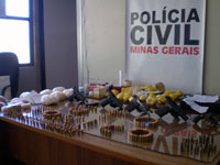 Drogas, armas e muni&ccedil;&otilde;es apreendidas