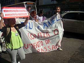 ACESSA.com estudantes protestam na Rio Branco