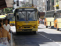 Ônibus na avenida Rio Branco