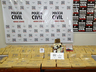 FOTO: Divulgação/PC Maconha apreendida