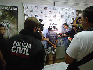 Foto: Assessoria de Imprensa/Polícia Civil Foto do suspeito de costas