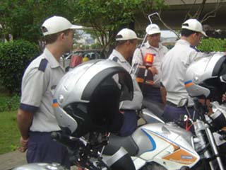 Agentes de tr&acirc;nsito