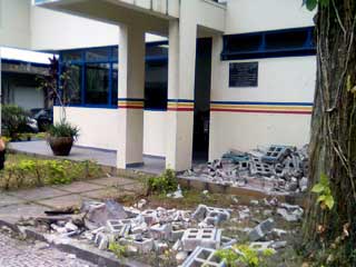 Foto: ACESSA.com Posto Policial atingido em acidente