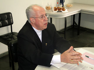 Dom Gil Antônio Moreira