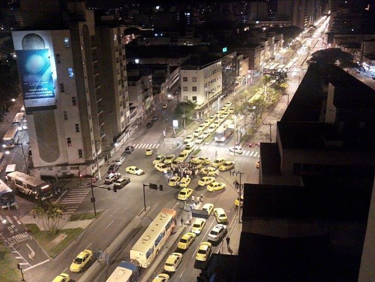 Manifesta&ccedil;&atilde;o dos taxistas em Juiz de Fora