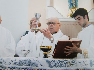 Monsenhor Hernani em 2008, em celebração dos seus 60 anos de sacerdócio. Foto: Reprodução/ Acervo Pessoal Monsenhor Hernani de Oliveira