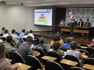 Campanha de combate &agrave; dengue &eacute; lan&ccedil;ada em Juiz de Fora