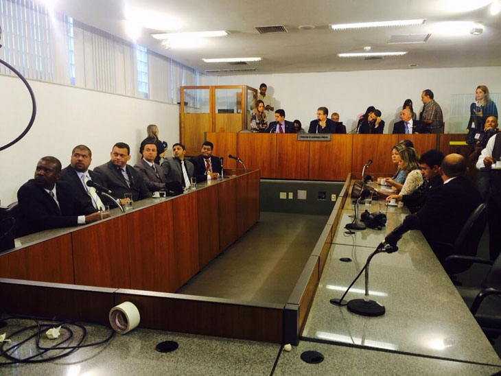 Fotos: Assessoria deputado João Leite - Twitter/ Reprodução Policia Civil na assembleia