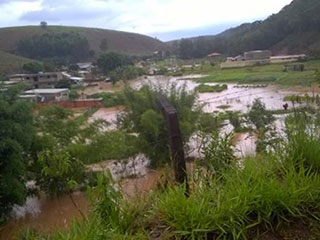 No bairro Filgueiras, foi registrado um dos maiores índices de precipitação. Foto: Letícia Garcia Elizeu Vasconcelos/ JF Depressão Filgueiras