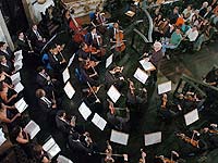 Foto da 
Orquestra Ouro Preto vista de cima