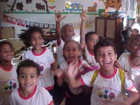 crian?as na sala de aula
