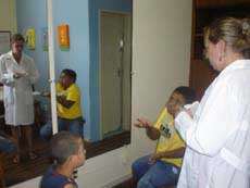 foto de aula de fonoaudiologia