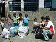 Mauro no projeto social com as crian?as do Ceprom