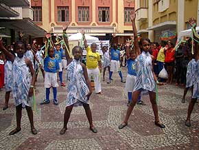 Apresenta&ccedil;&atilde;o de dan&ccedil;a