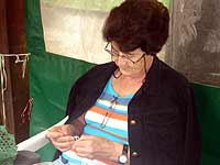 Foto de Hort?ncia bordando