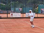 Foto de M?rio jogando t?nis