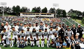 Foto de jogadores do Tupi para foto oficial