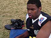 zagueiro Newton, do Tupi