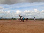 Foto de um jogo de frisbee